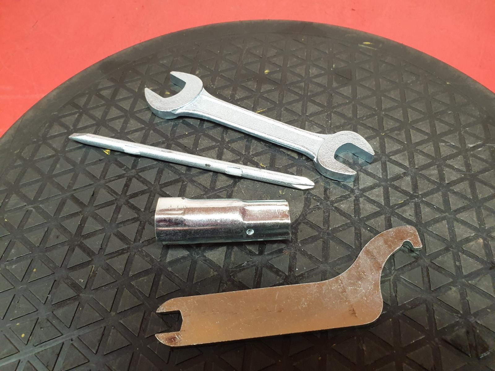 HONDA CBF125 2022 TOOL KIT