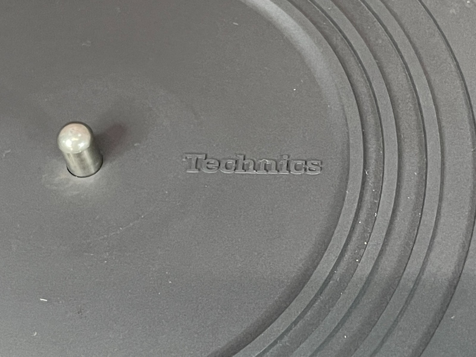 Technics direct drive auto-return turntable quartz SL-QD2