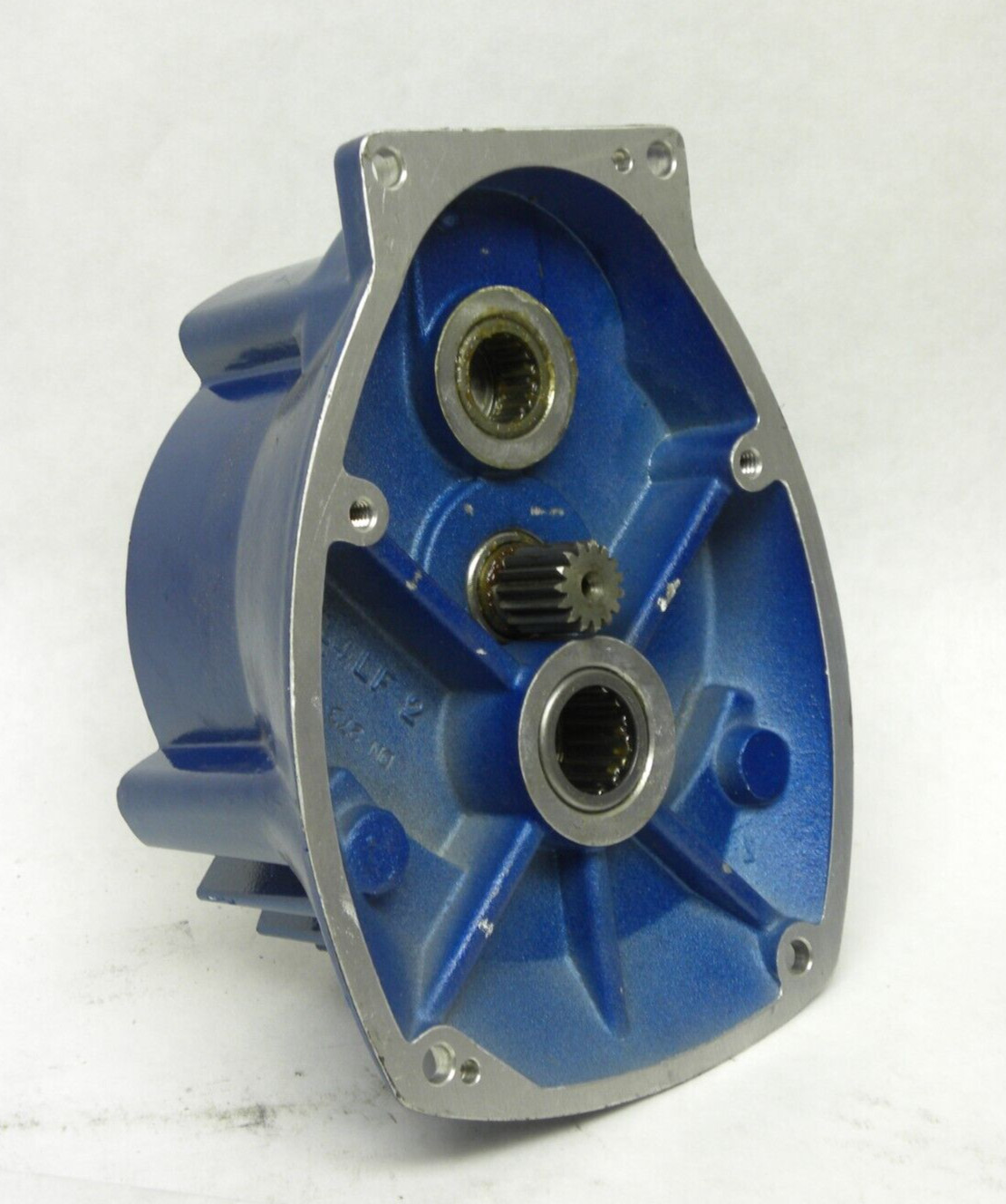 NEW OLD STOCK Blue Graco Pinion Housing 6 514 LF 2 Bearing Gear Cover Body Pump