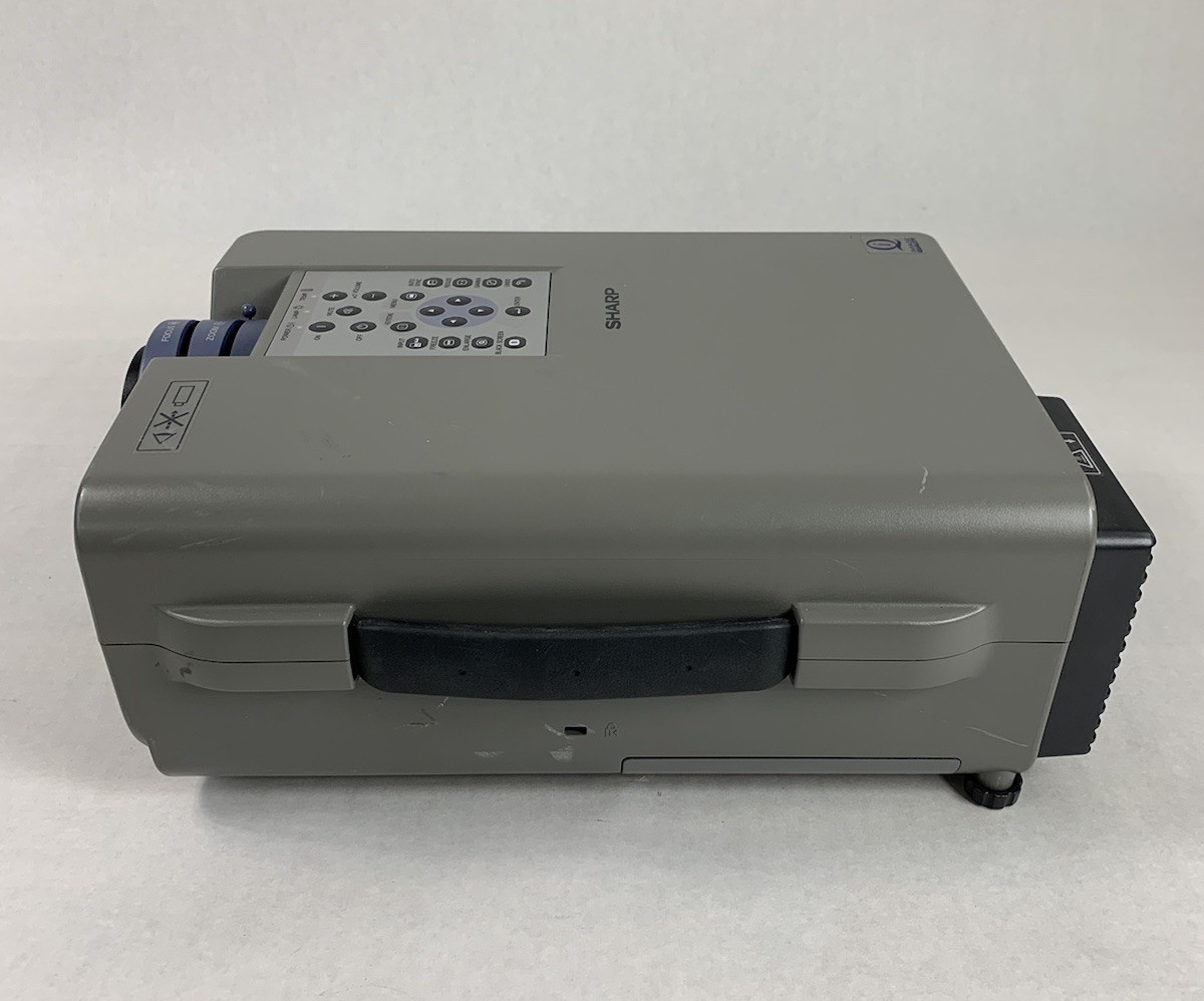 Sharp PG-C30XU LCD Projector 1405 Lamp Hours