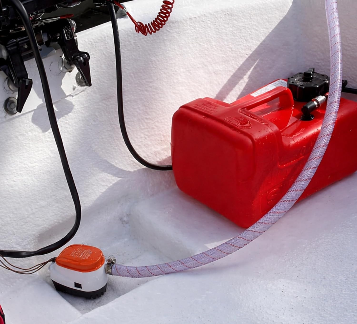 06 Series 750GPH Automatic Submersible Bilge Pump with Built-In Float Switch 12V