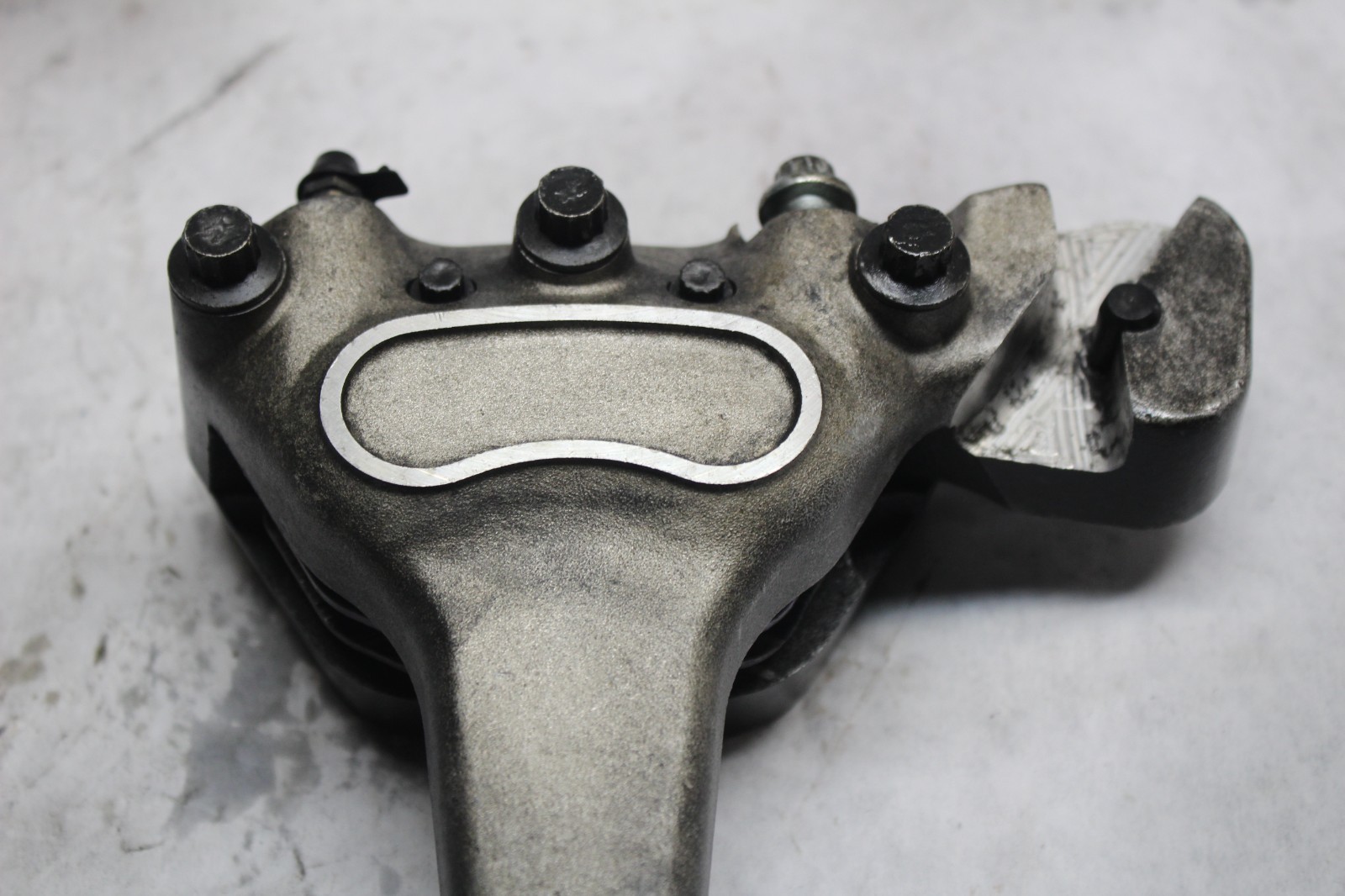REAR BRAKE CALIPER 44080-00 2001 HARLEY DAVIDSON ROAD KING FLHR