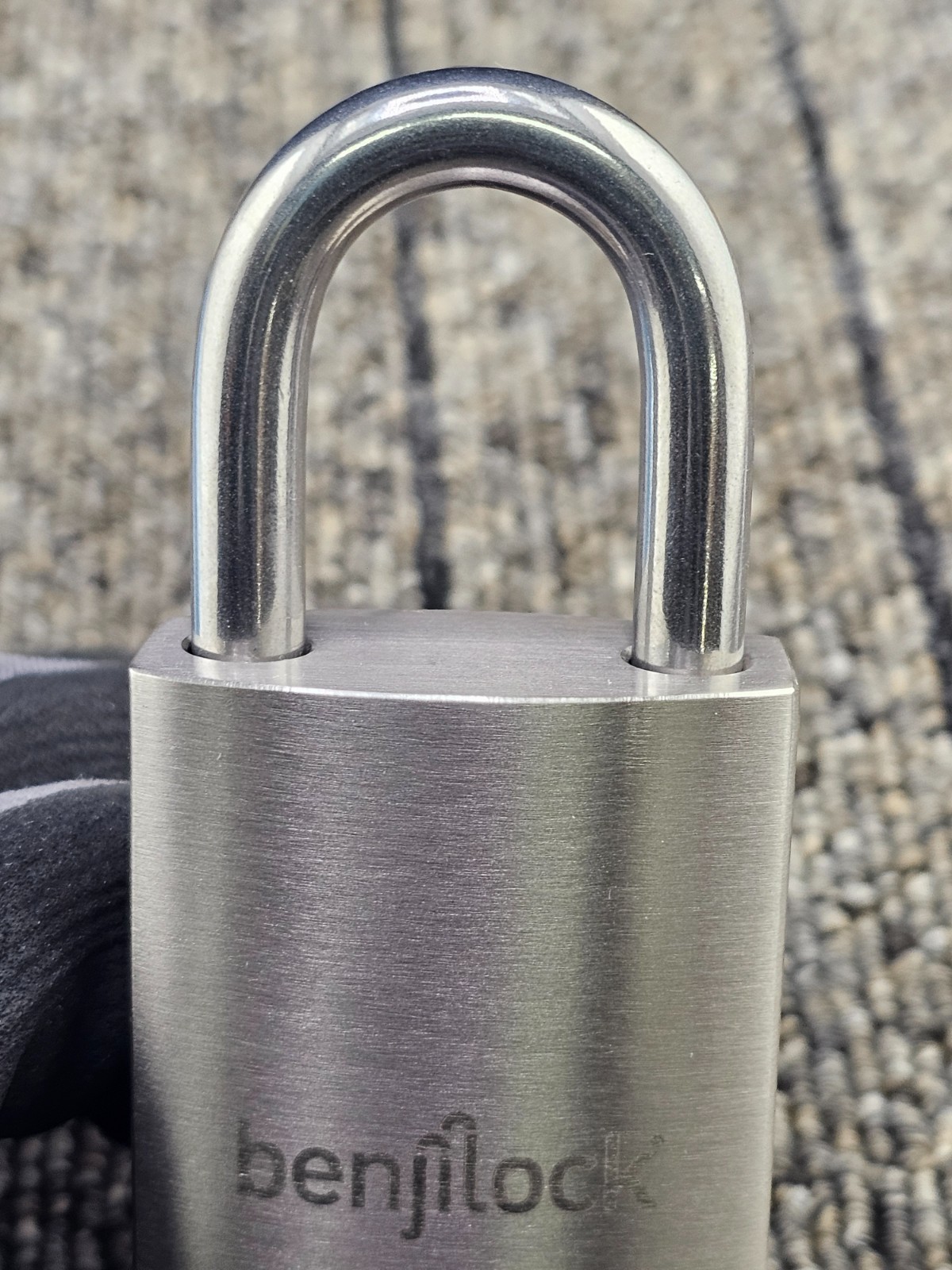 BenjiLock BJL207SS-40 Outdoor Fingerprint Padlock- Satin Nickel - 40mm Blue