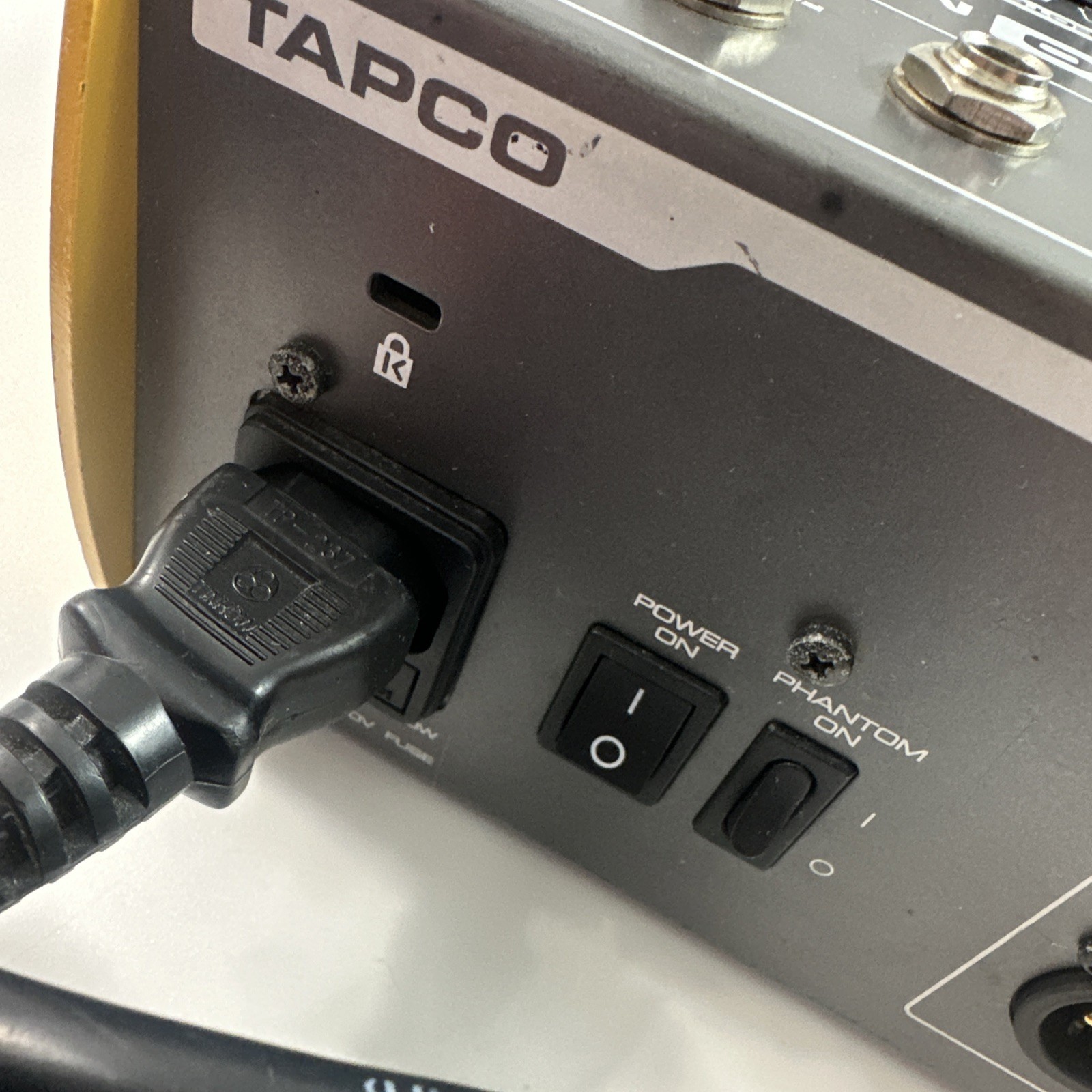 Tapco MIX260FX Compact Mixer —Works, GC