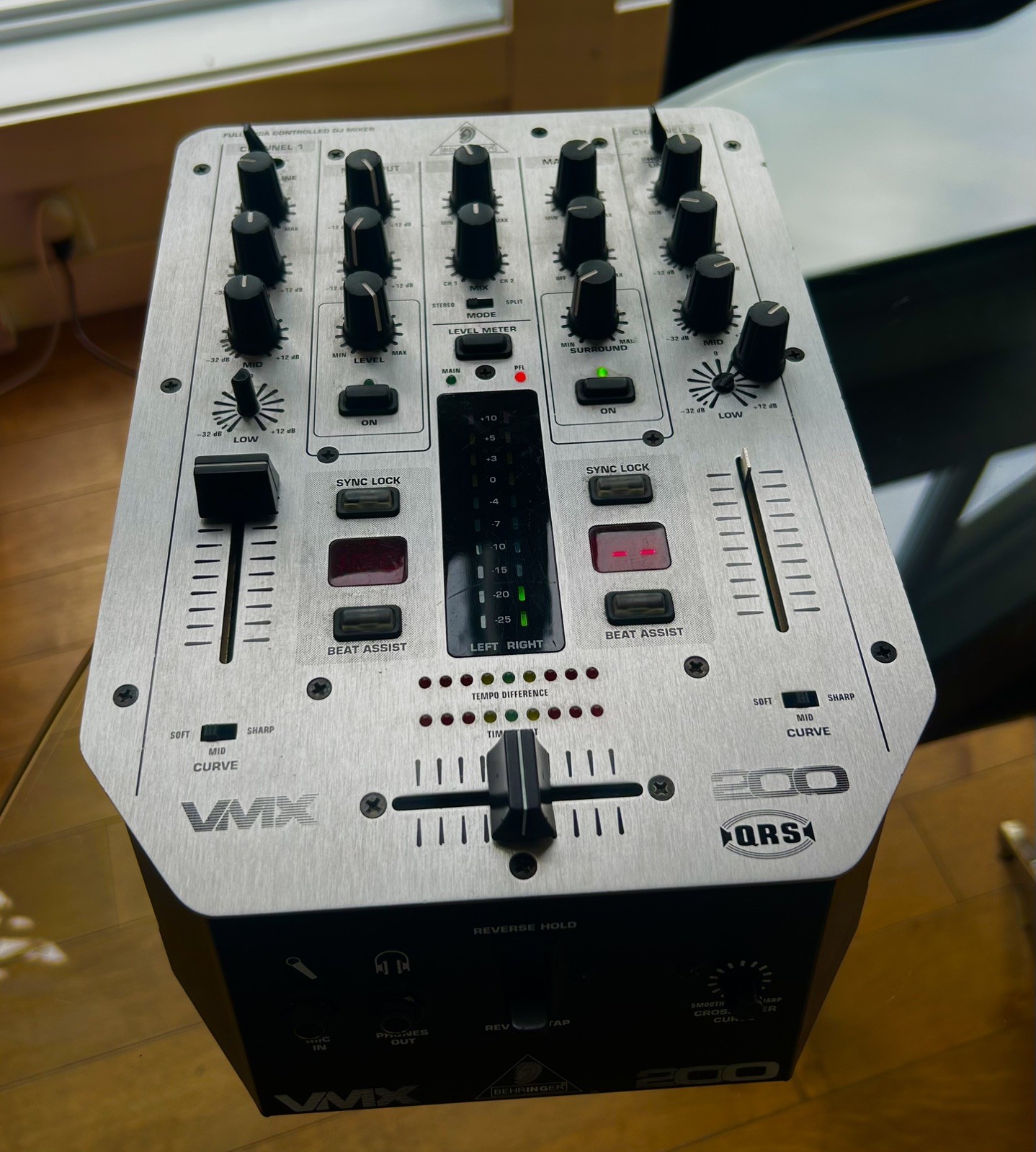 Behringer Pro Mixer VMX200 dj mixer  used