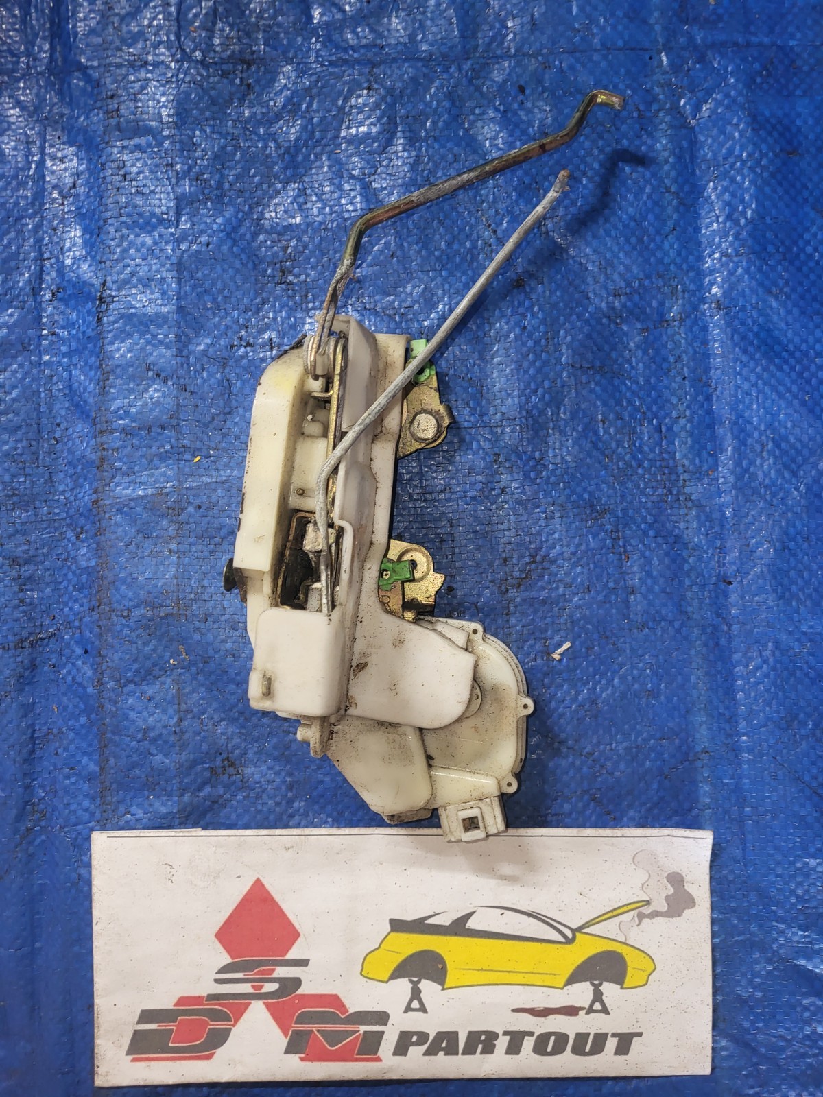 Door power lock latch assembly 95-99 2G DSM eclipse talon Right side stock#D1