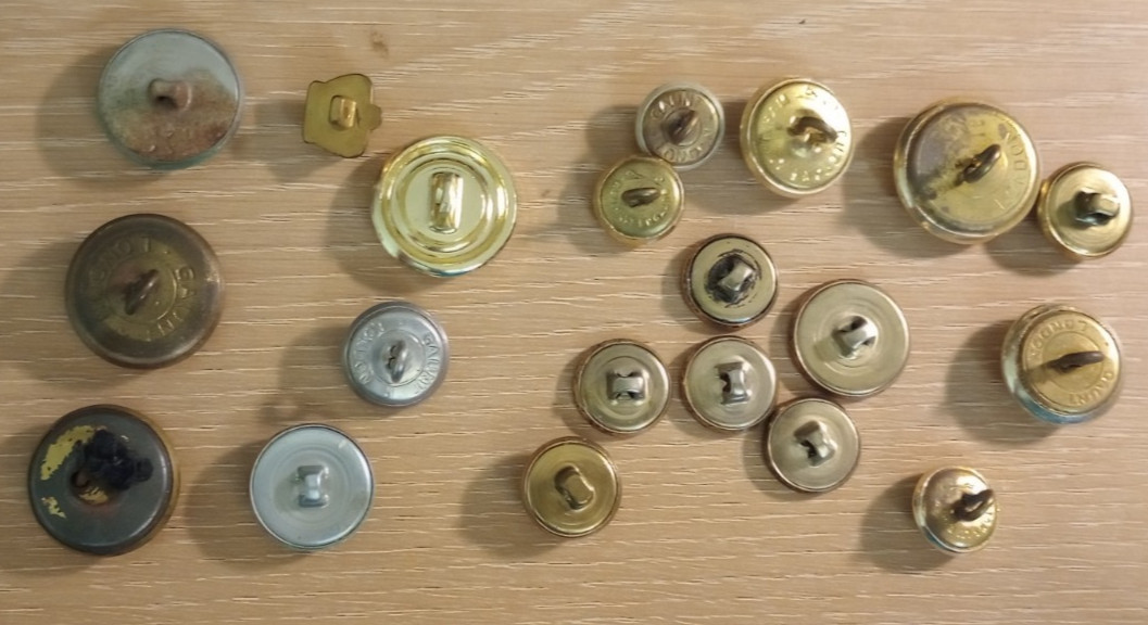 20 British buttons mostly military