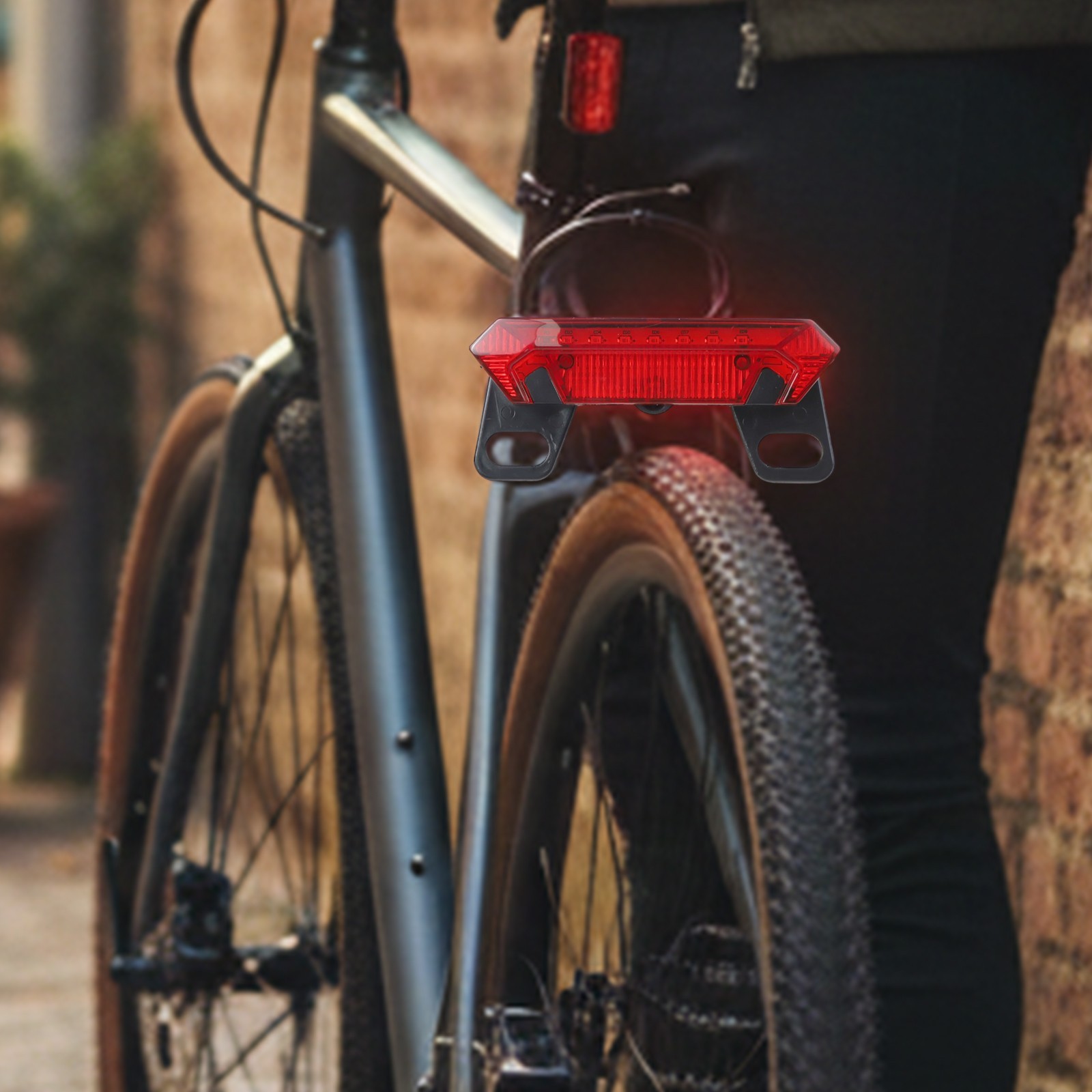 Ebike Rear Light Compact Size Long-lasting Performance Robust Materials