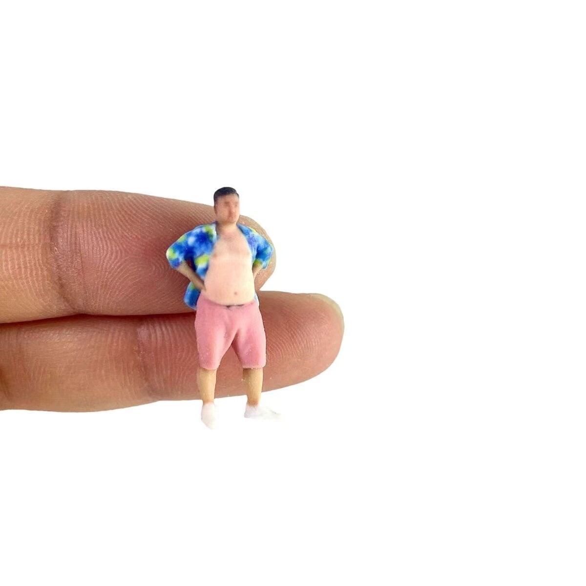 1:64 Painted Figure Mini Model Miniature Resin Diorama Sand Hawaii Shirt Man Toy