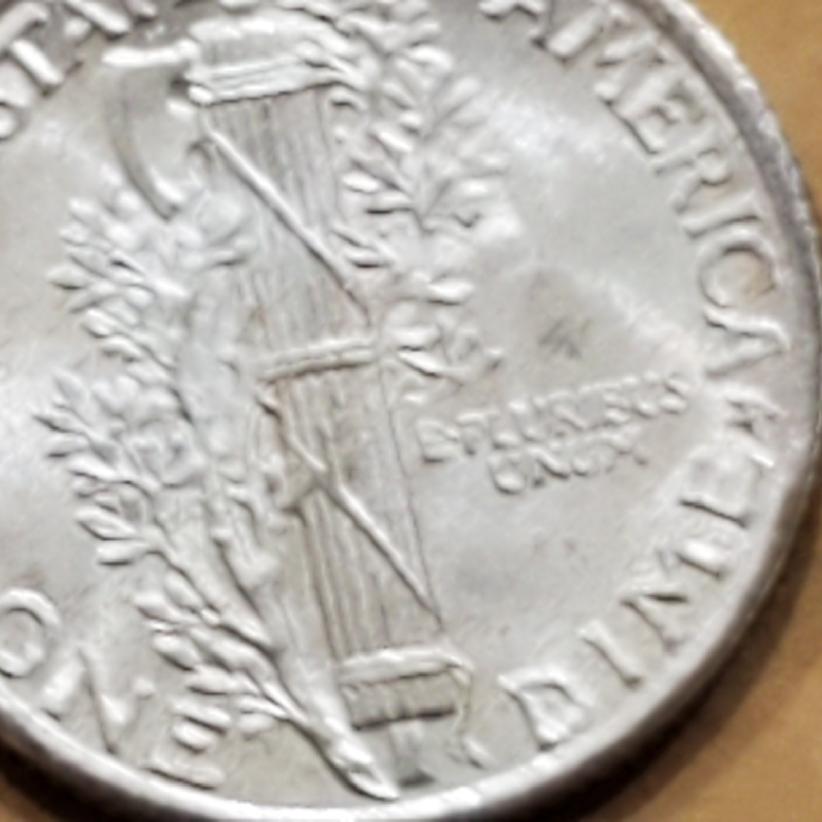 1935 Mercury Dime AU-UNC FSB #93