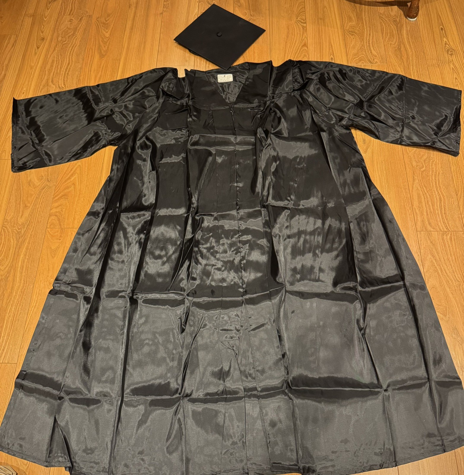 Jostens Unisex Graduation Cap and Gown Black 5'10” to 6'0" Treasure Gown Acetate