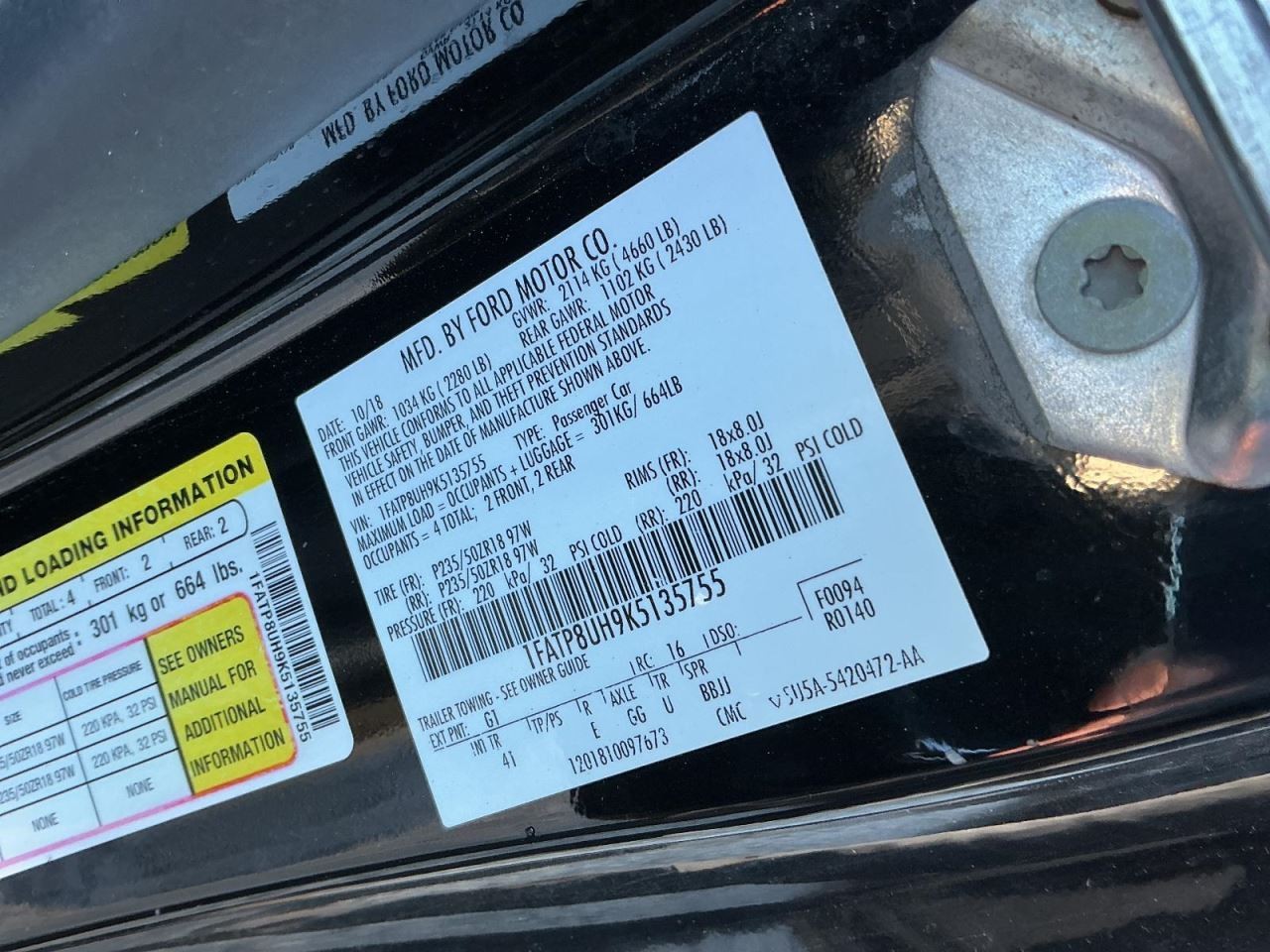 MUSTANG 2019 Glove Box 4926328