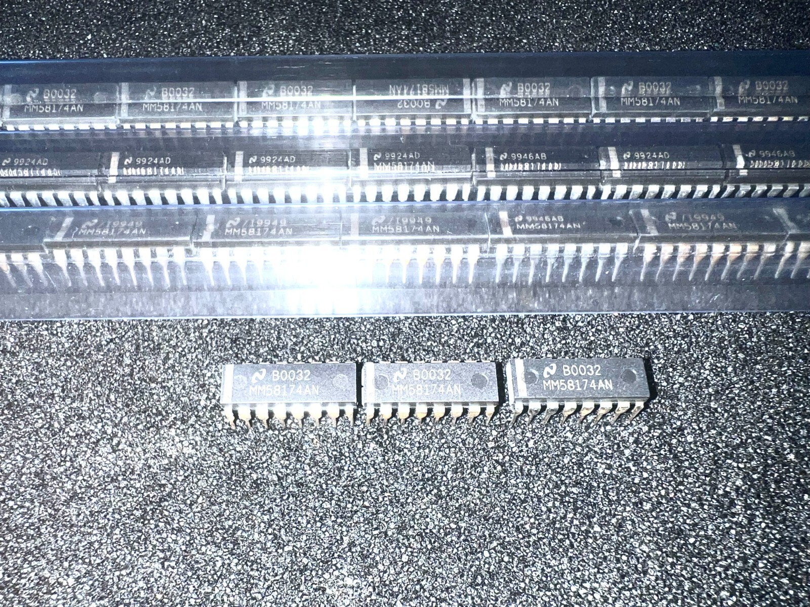 MM58174AN