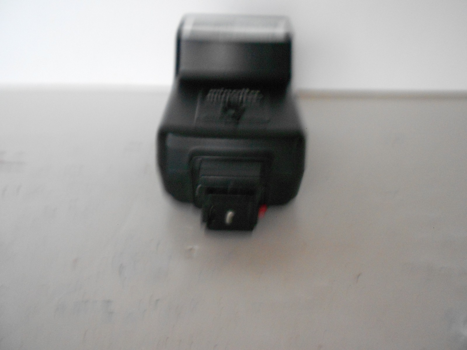 Minolta Auto Electroflash 25 Shoe Mount Electronic Flash w/PC cord VGC
