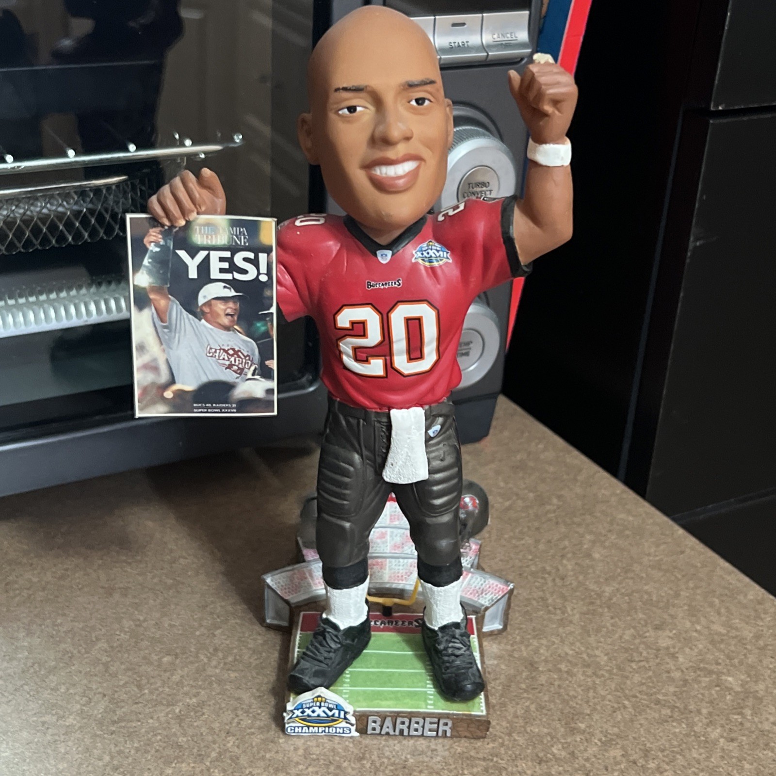 Ronde Barber Tampa Bay Buccaneers  Super Bowl XXXVII Forever Bobblehead **READ**