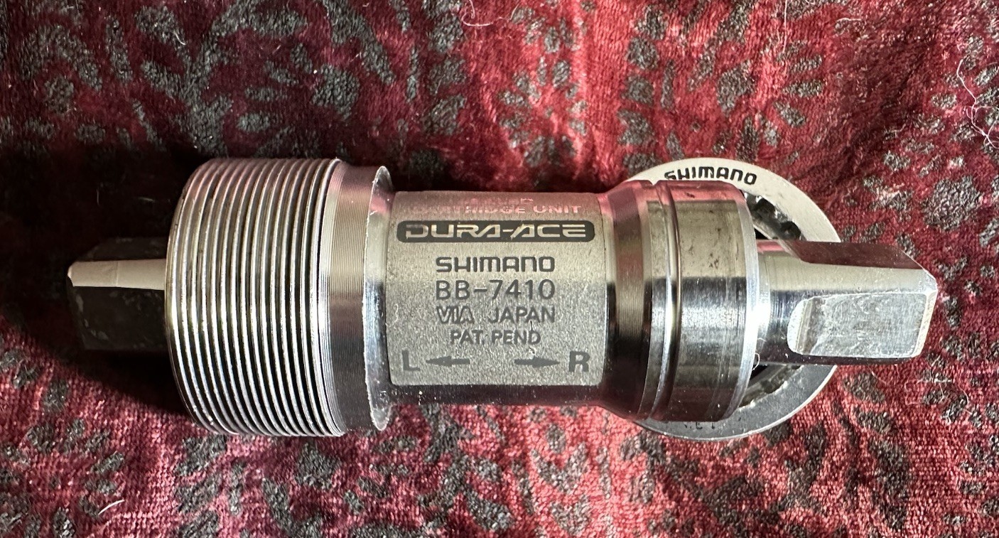 Shimano Dura-Ace Bottom Bracket | 68x103 | English Threads | BB-7410 | 1.37x24