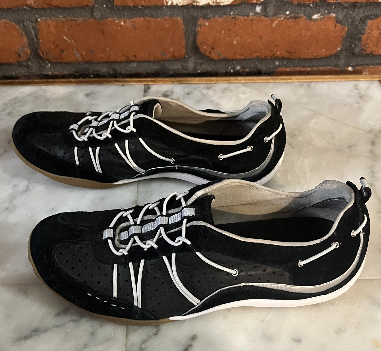 LOGO ! Men’s Casual Fitness Running Yoga Shoes - Size 10 Medium - Excellent Cond