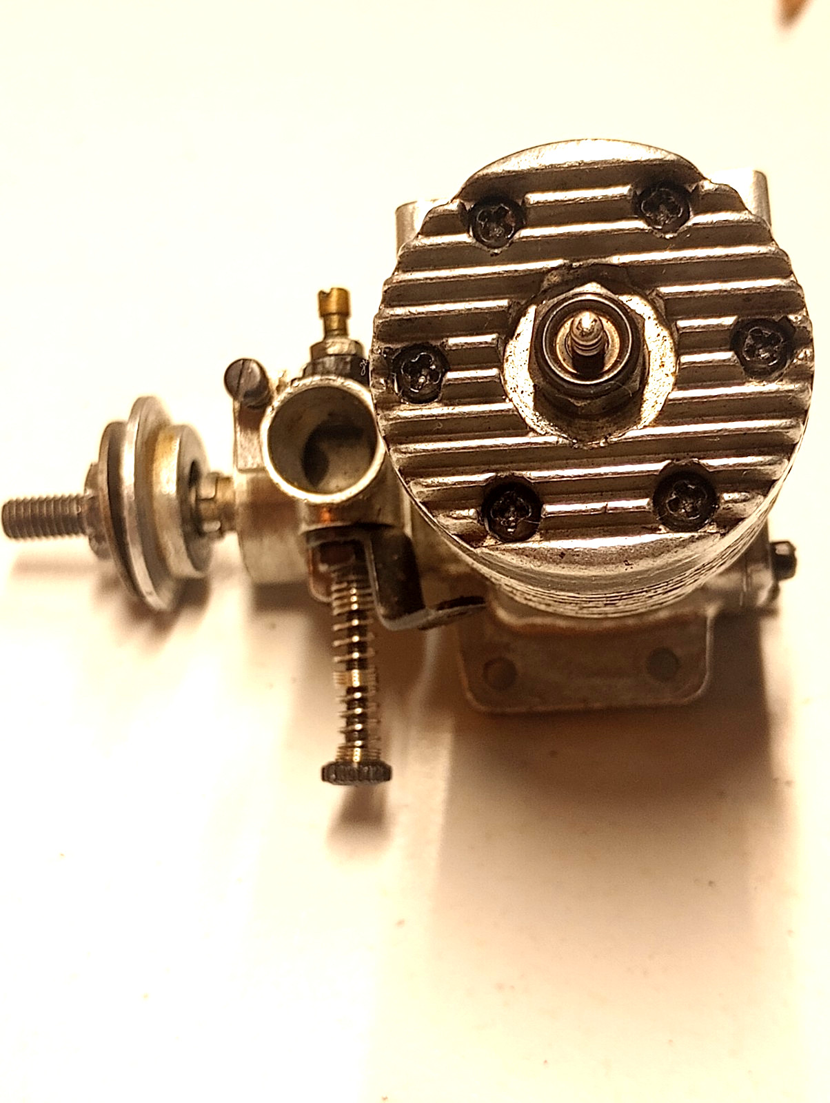 Vtg Fox 19 RC CL Glow Plug Model Airplane Engine Strong Compression!