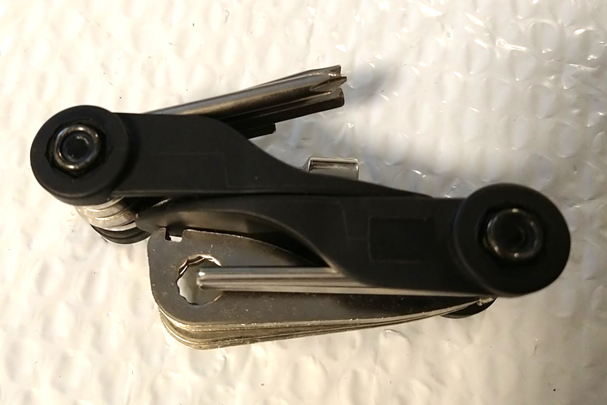 MULTI PURPOSE POCKET TOOL * WITH 14 DIFFERENT TOOLS & POUCH *