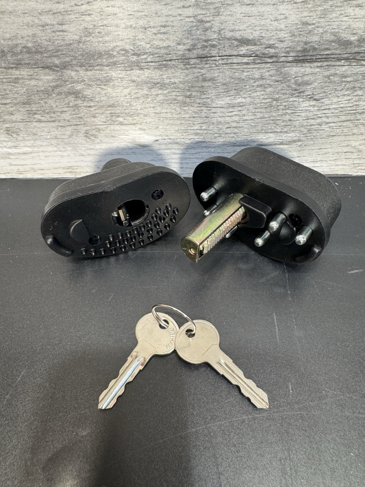 Regal Gun Lock, Firearm Gun Safety Lock, Brand New, 2 Keys