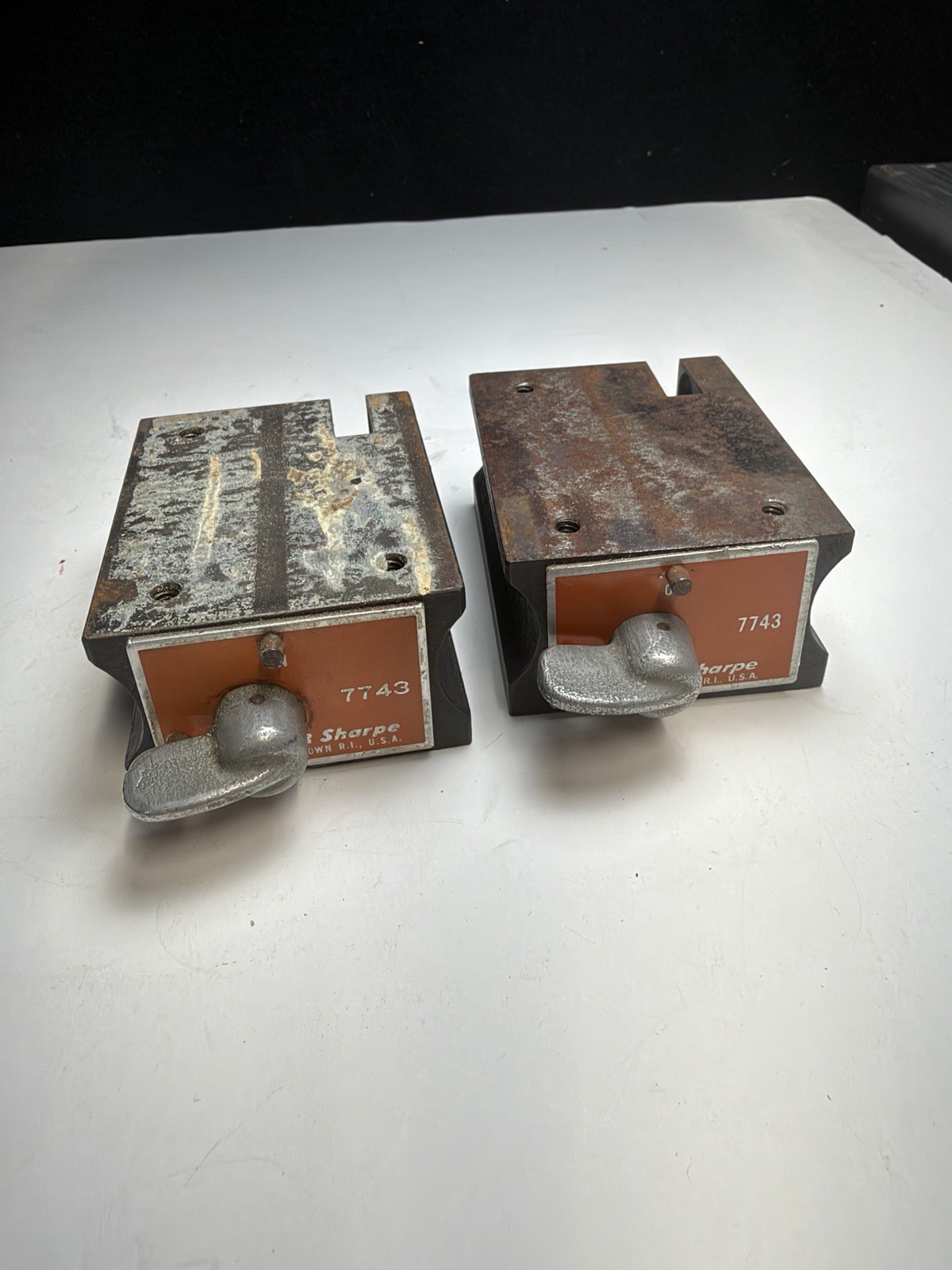 Pair of Brown & Sharp Magnetic Indicator bare Bases only 7743, rods not included