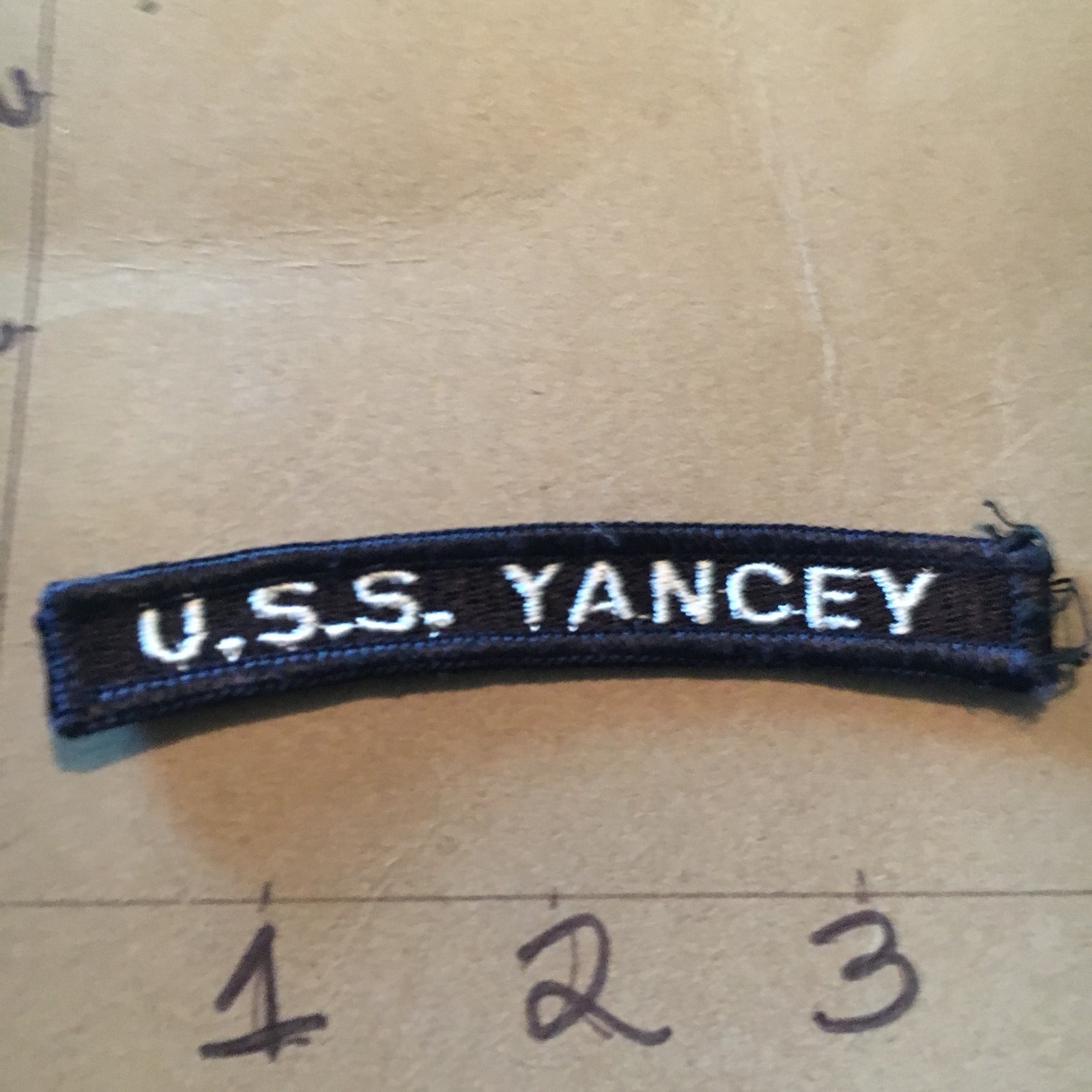 US NAVY SHOULDER STRIP TAB *** rocker *** Patch USS Yancey