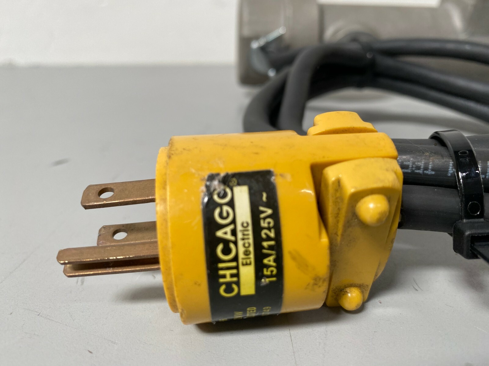 Electrical Passover Heat Exchanger w/ Square Head Plug 115V