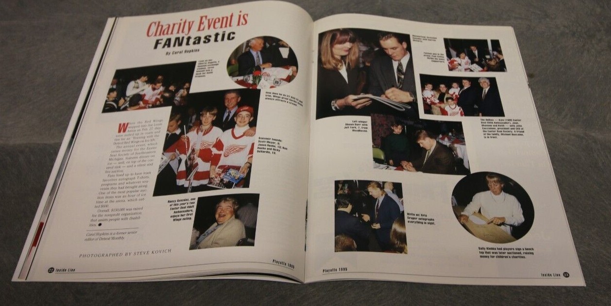 1995 DETROIT RED WINGS NHL PROGRAM PLAYOFF ISSUE GORDIE / MARK HOWE MARK SIGNED