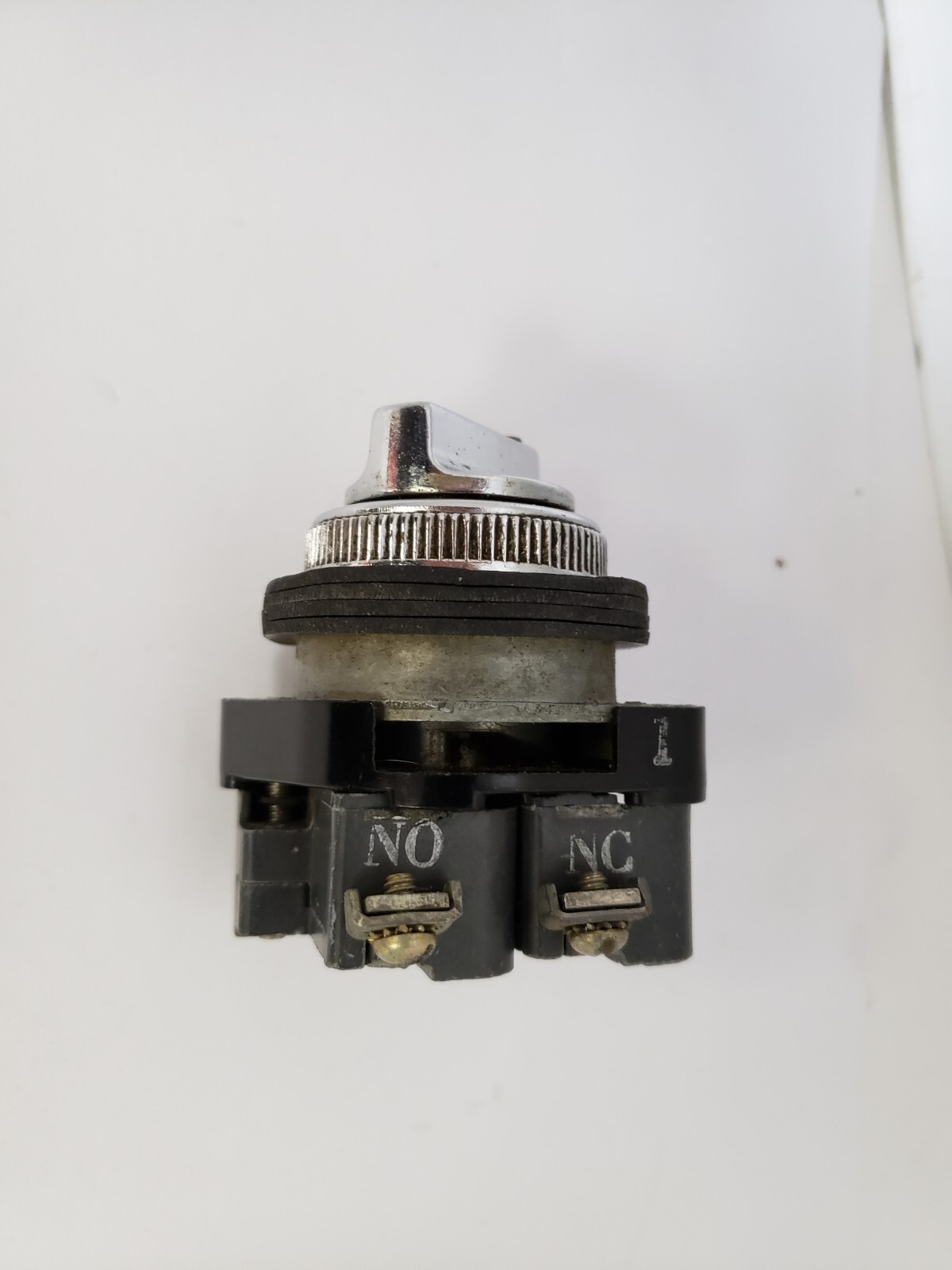WESTINGHOUSE 0T2S1 SELECTOR SWITCH2 POSITION MAINTAINED CAM-1