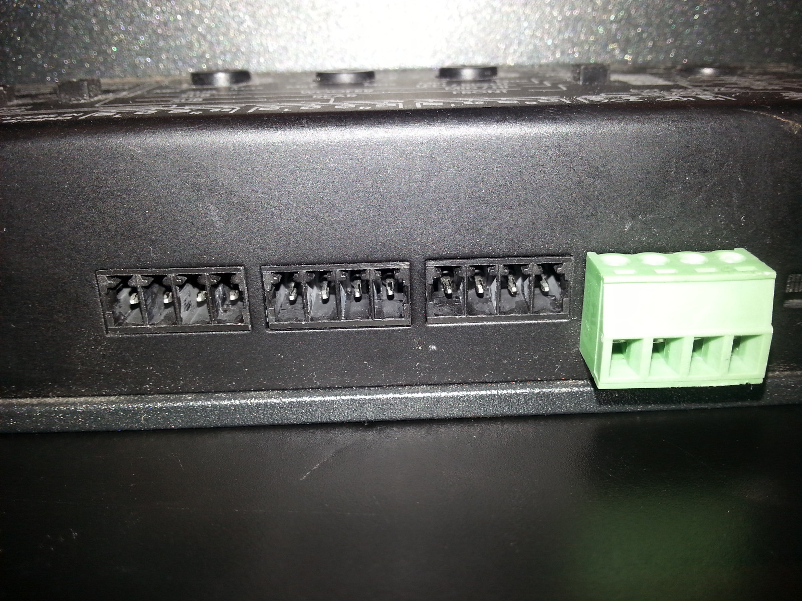 4-Pin Processor / High Level Input / Power DC / Remote Plug Memphis VIV68DSP