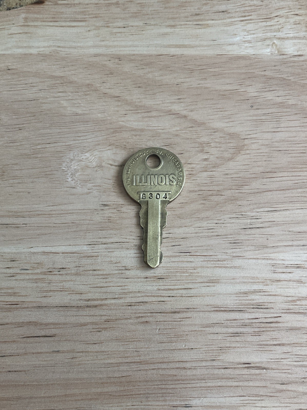 Illinois Lock Key # G 304