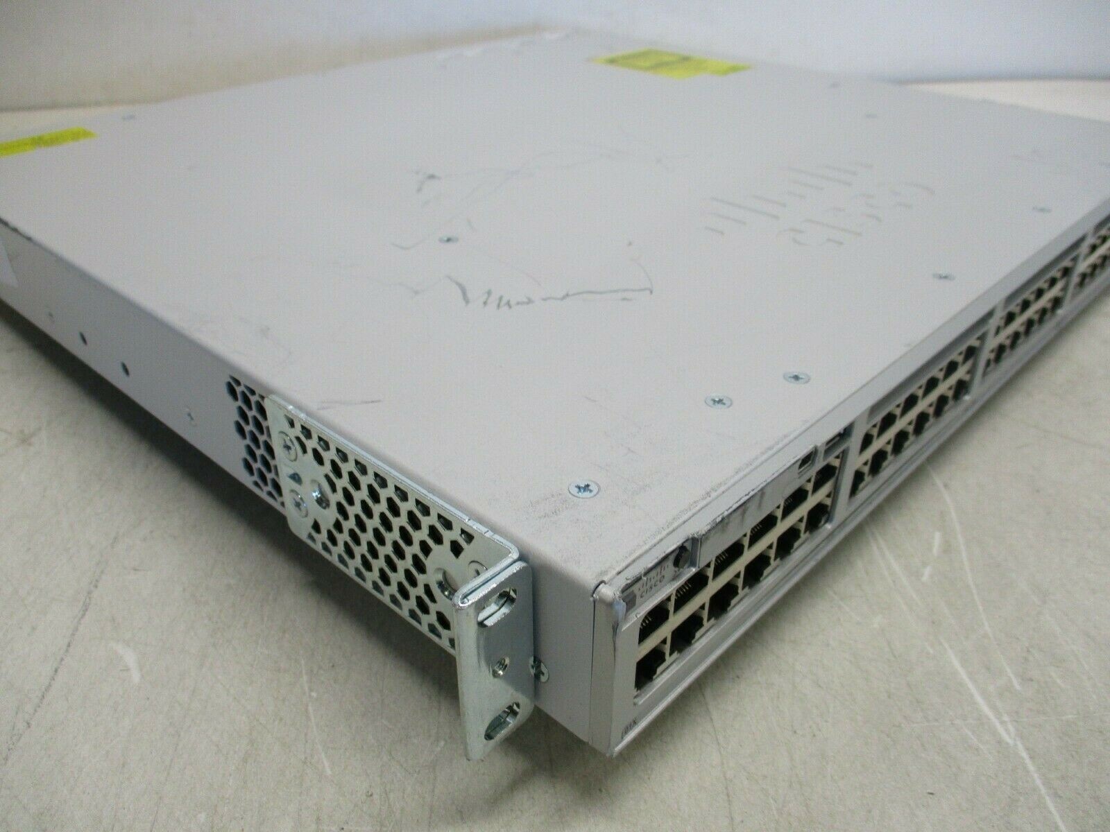 Cisco Catalyst C9300-48T-E Switch Network Advantage