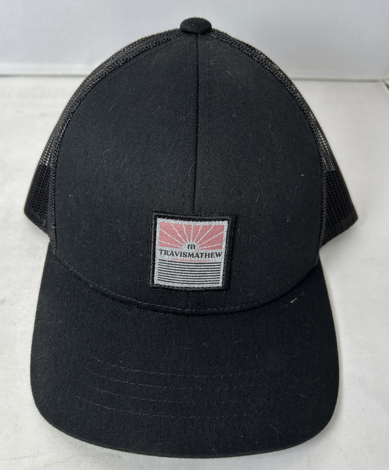 Travis Mathew Hat Snapback Trucker Mesh Black Golf Outdoors Hike Casual Logo Men