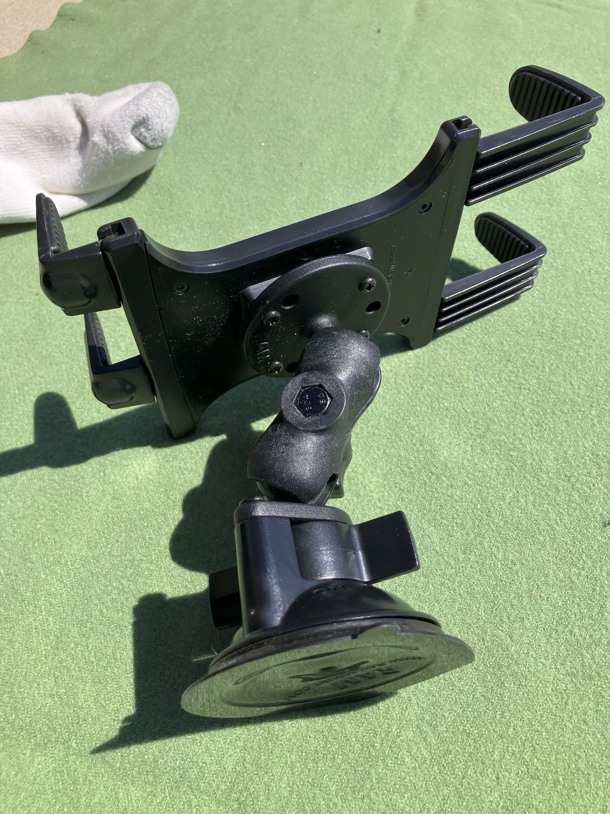 RAM suction cup mount for ipad mini