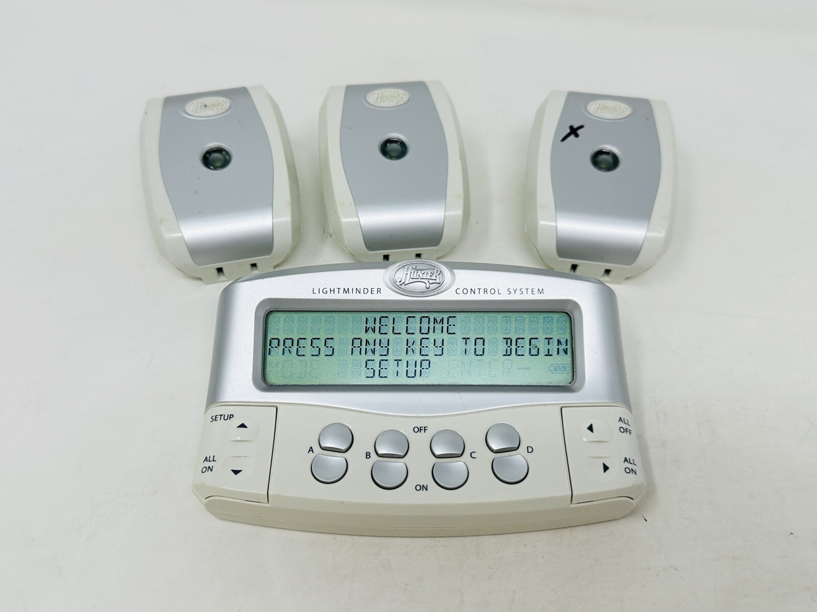 Hunter LightMinder Home Light Control System 45060 Transmitter + 3 Receiver READ