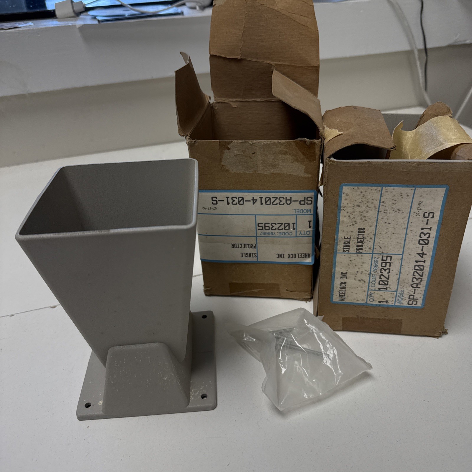 Wheelock 102395 *2 pcs* 102395 Single Projector SP-a32014-031-s