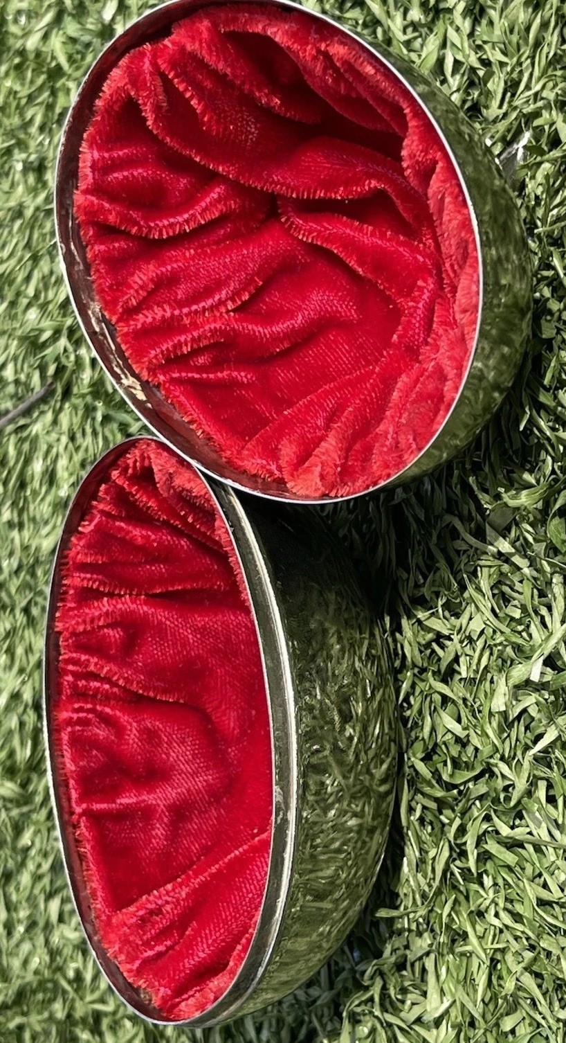 Silver Plated Box with Lid Bow Gold Plated Egg Shape Jewelry