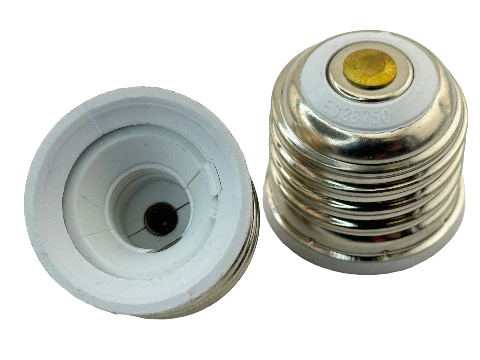 Rebaydo 2pcs E26/E27 to E11 Female Socket Converter