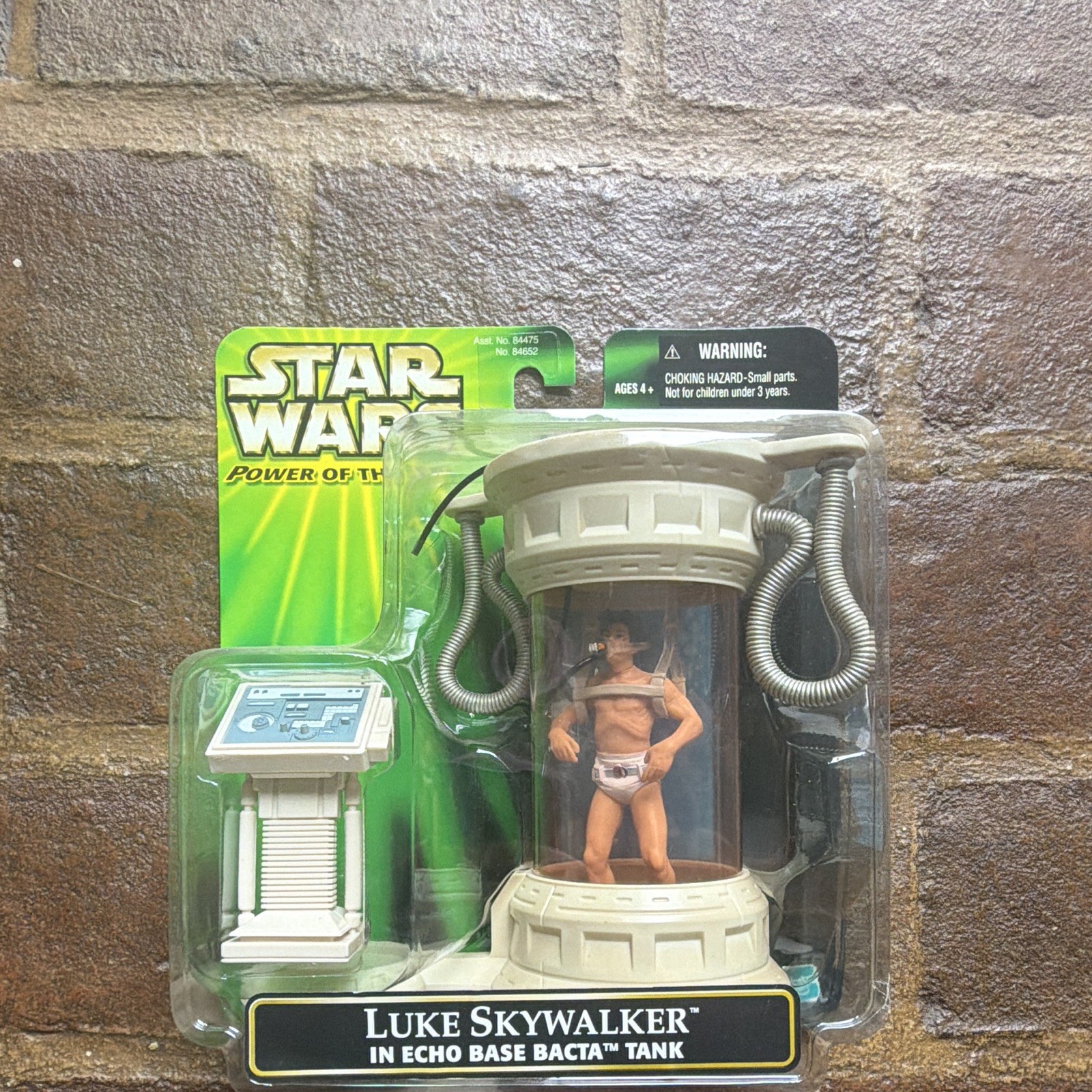 HasbroStarWars Power of the Jedi LukeSkywalkerEchoBaseBactaTank 2001 MIB 002E
