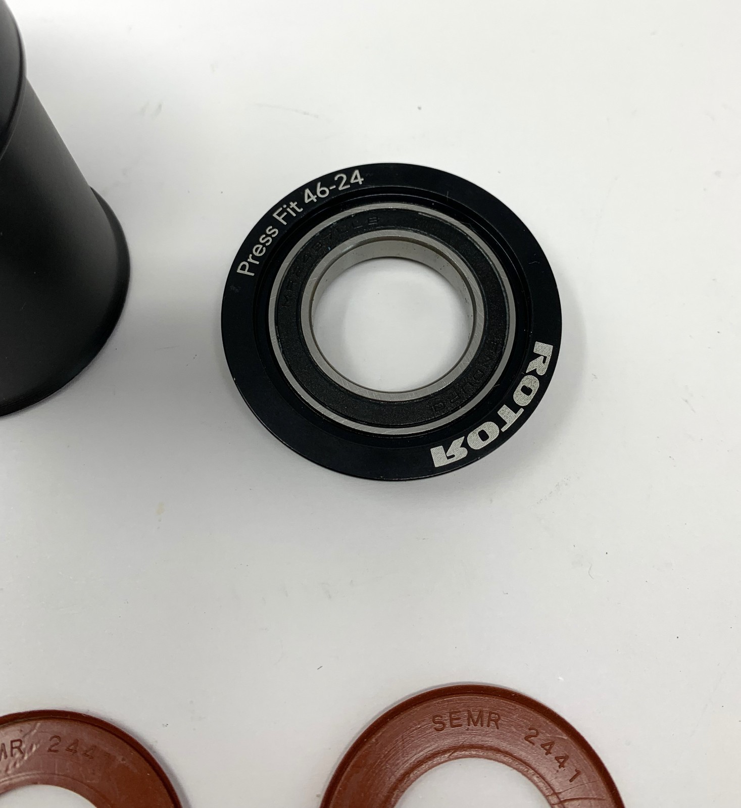Rotor Press Fit 46-24 Enduro Bottom Bracket
