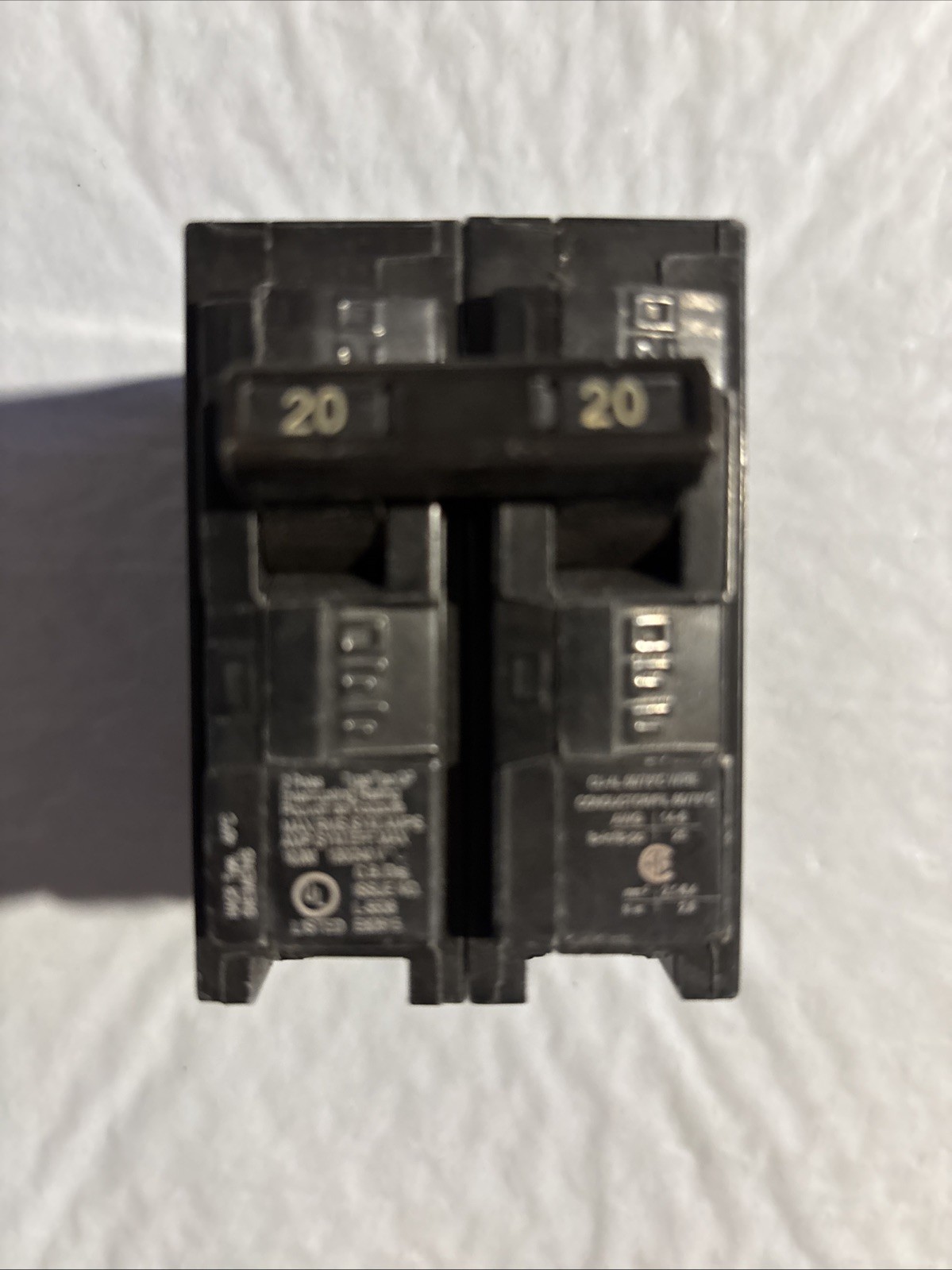 Siemens Q220 20-Amp 120/240 volt Circuit Breaker (Brand New)