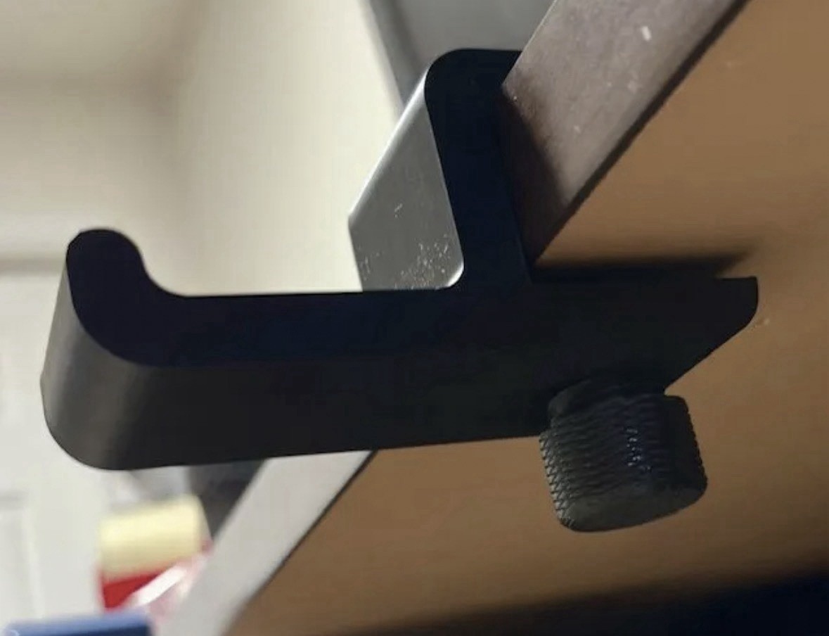 3D Printed Desk Headset Mount