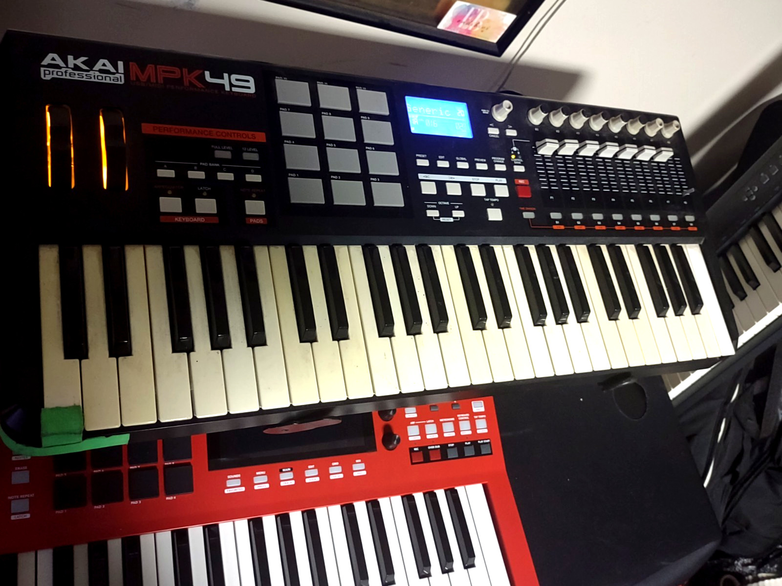 Akai MPK49 Professional USB/MIDI Performance Keyboard Hyper Extended Key