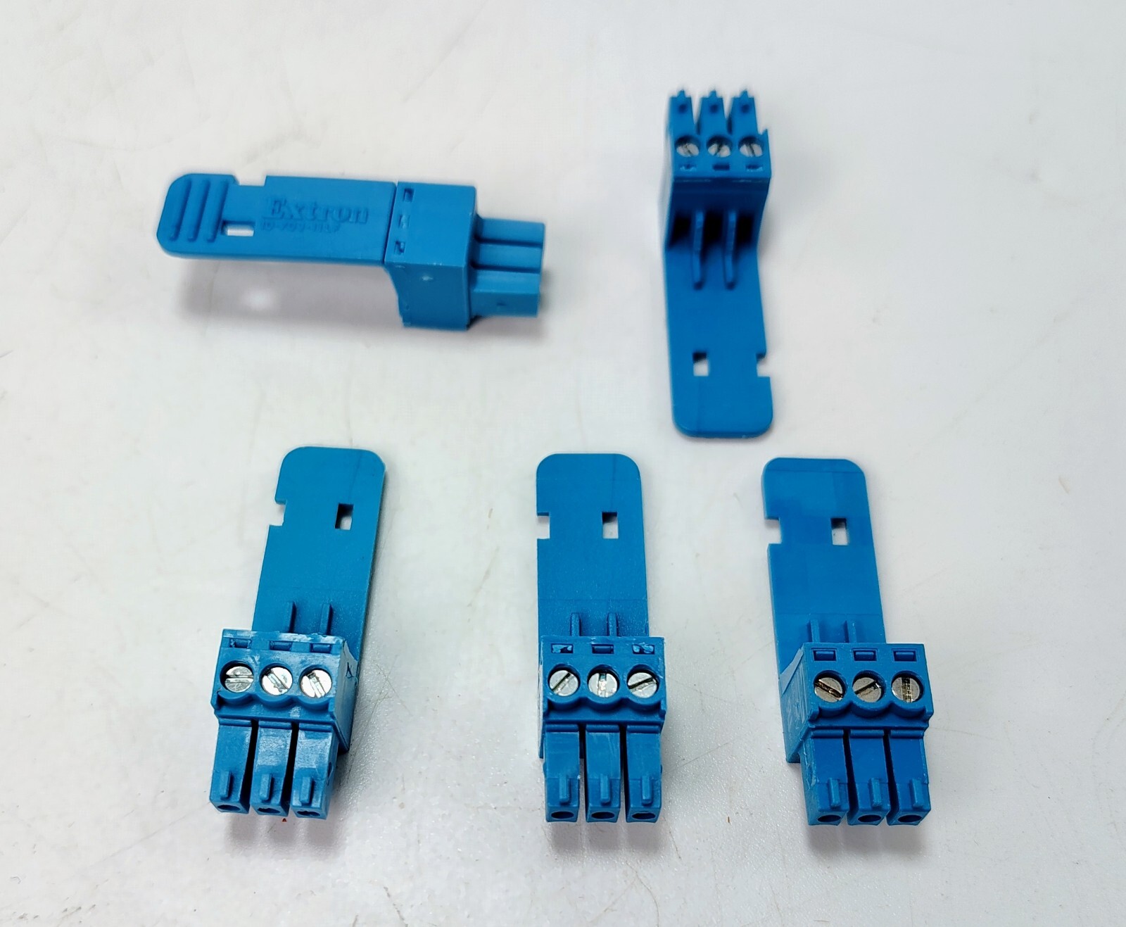 Extron 3-Pin Blue Phoenix Connector With Cable Rest, 10-703-11LF 3 Pin, Lot of 5