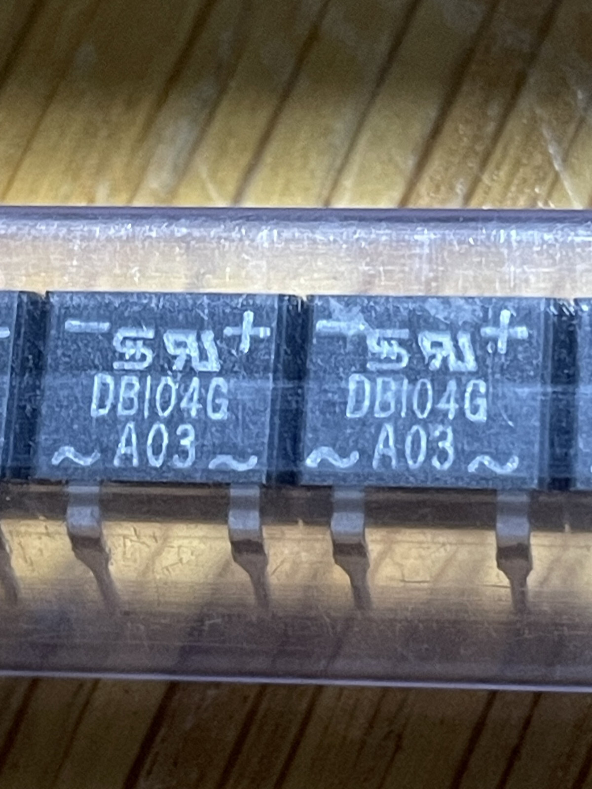A lot of 20  Full wave bridge rectifier DB104G, 1 A, 400 V., in DIP6 case