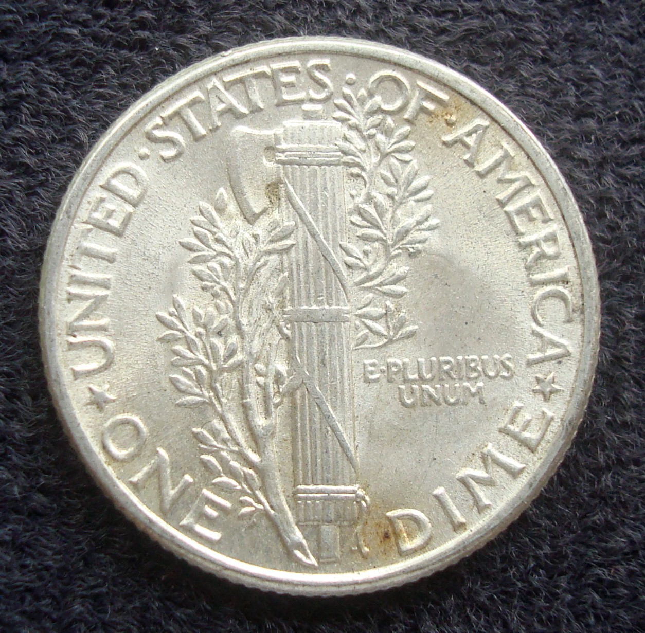 MERCURY DIME~1944-P~90% Silver~UNC