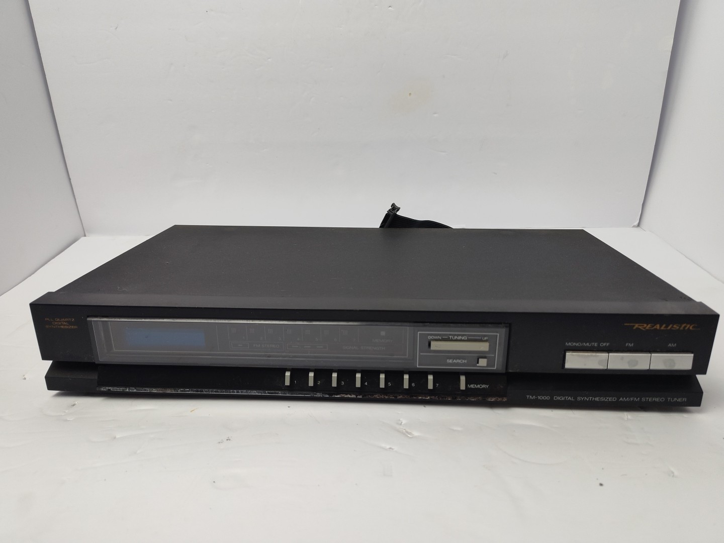 Vintage Realistic TM-1000 Digital Synthesized AM/FM Stereo Tuner UNTESTED