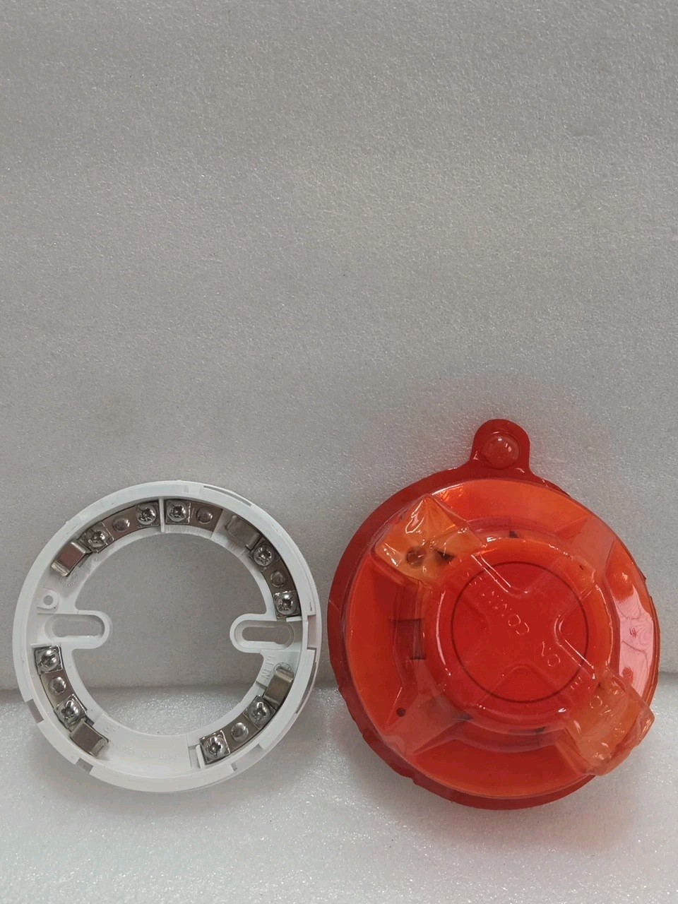 APOLLO SERIES 65A  55000-326 PHOTOELECTRIC SMOKE DETECTOR WITH BASE
