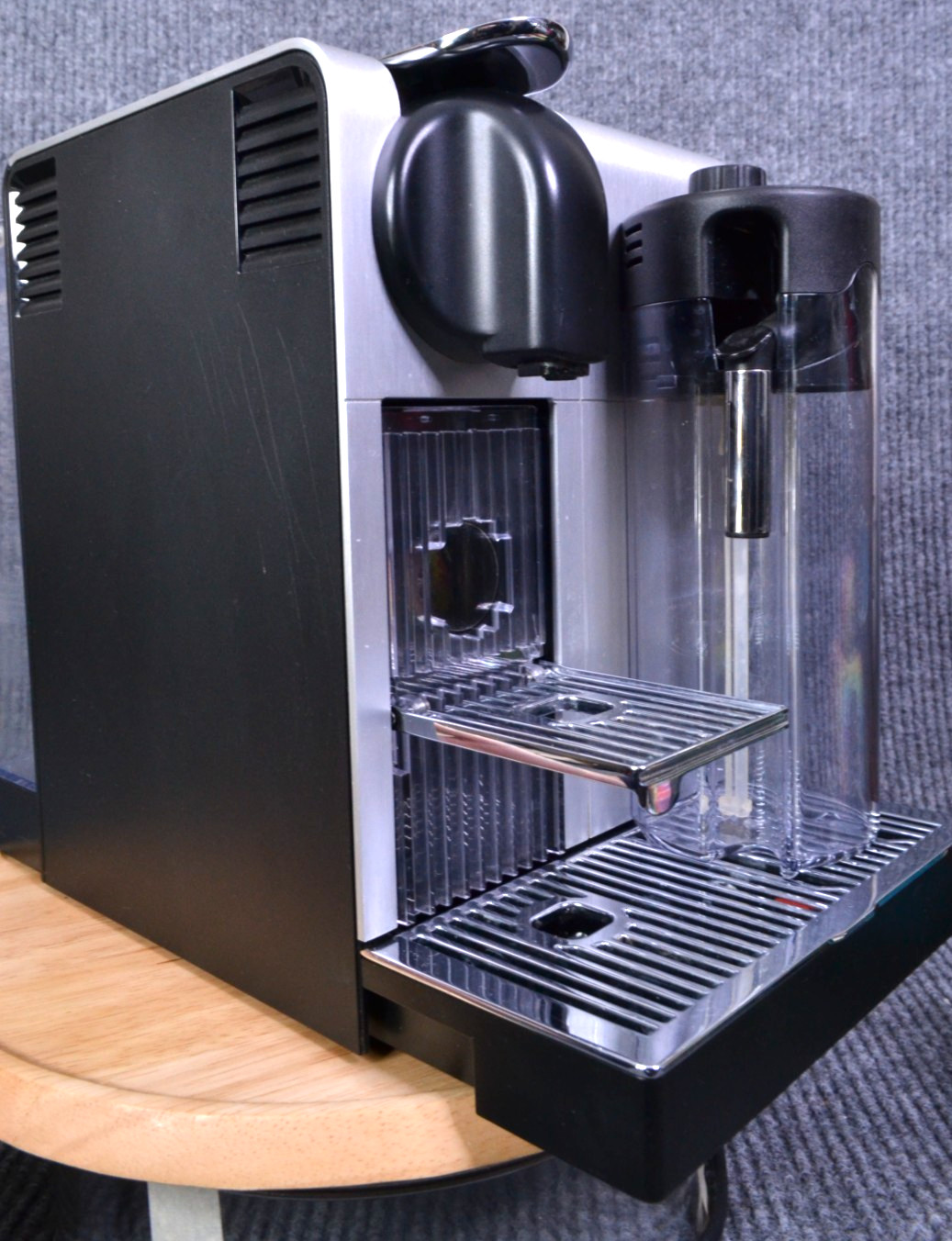 Nespresso Lattissima Pro Espresso Machine by De'Longhi with Milk Frother Silver