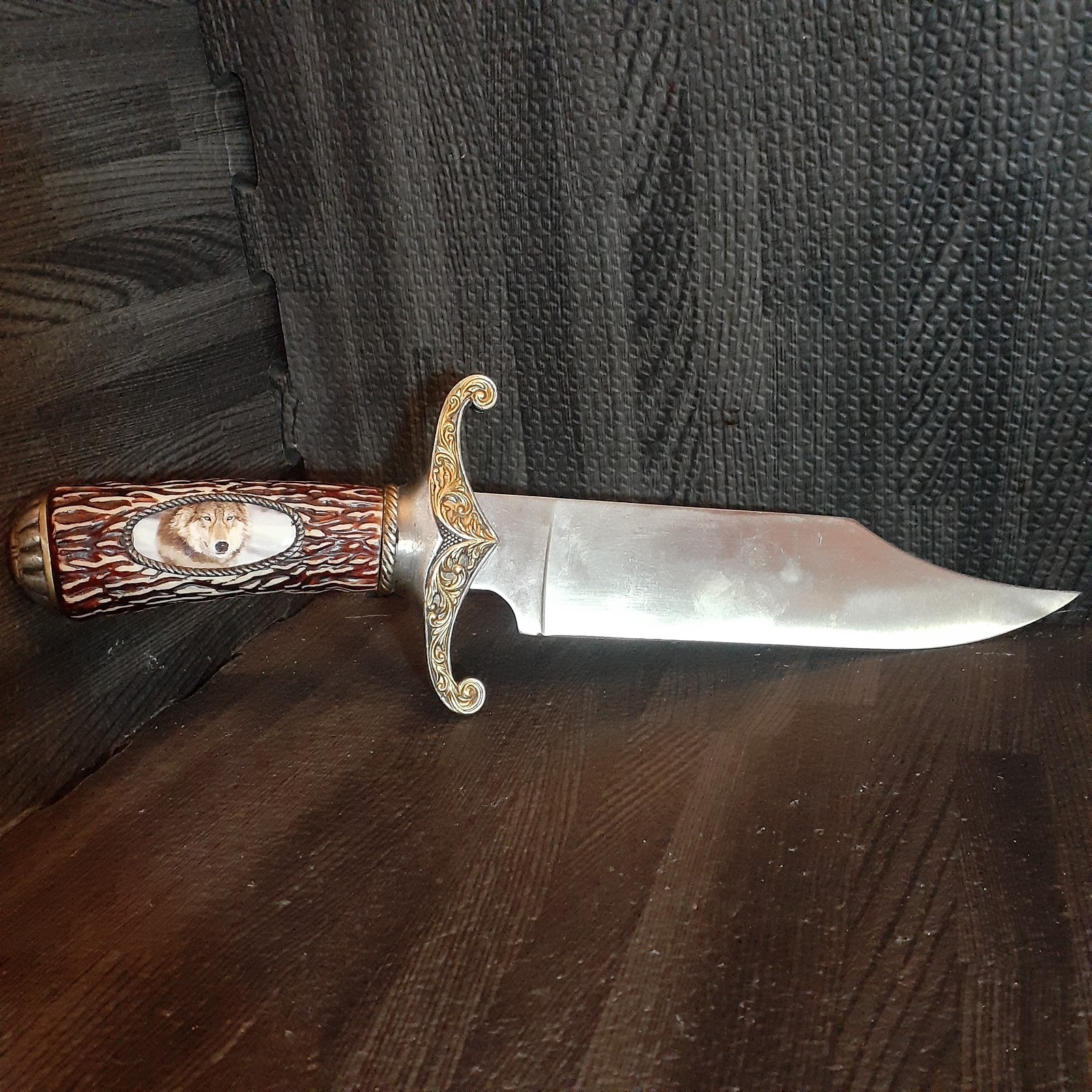 Vintage Wolf Knife Stationary Blade Decorative  7" Fixed Blade 11.75" At Handle